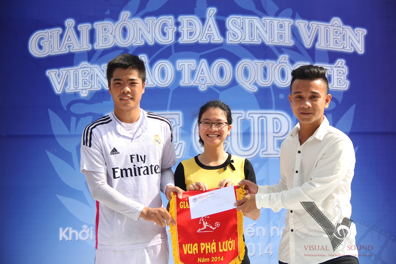 Kết thúc giải bóng đá ISE Cup 2014